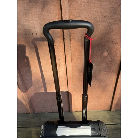 TUMI McLaren Aero International Expandable 4 Wheel Carry On Luggage $1795 NEW - Picture 4 of 14